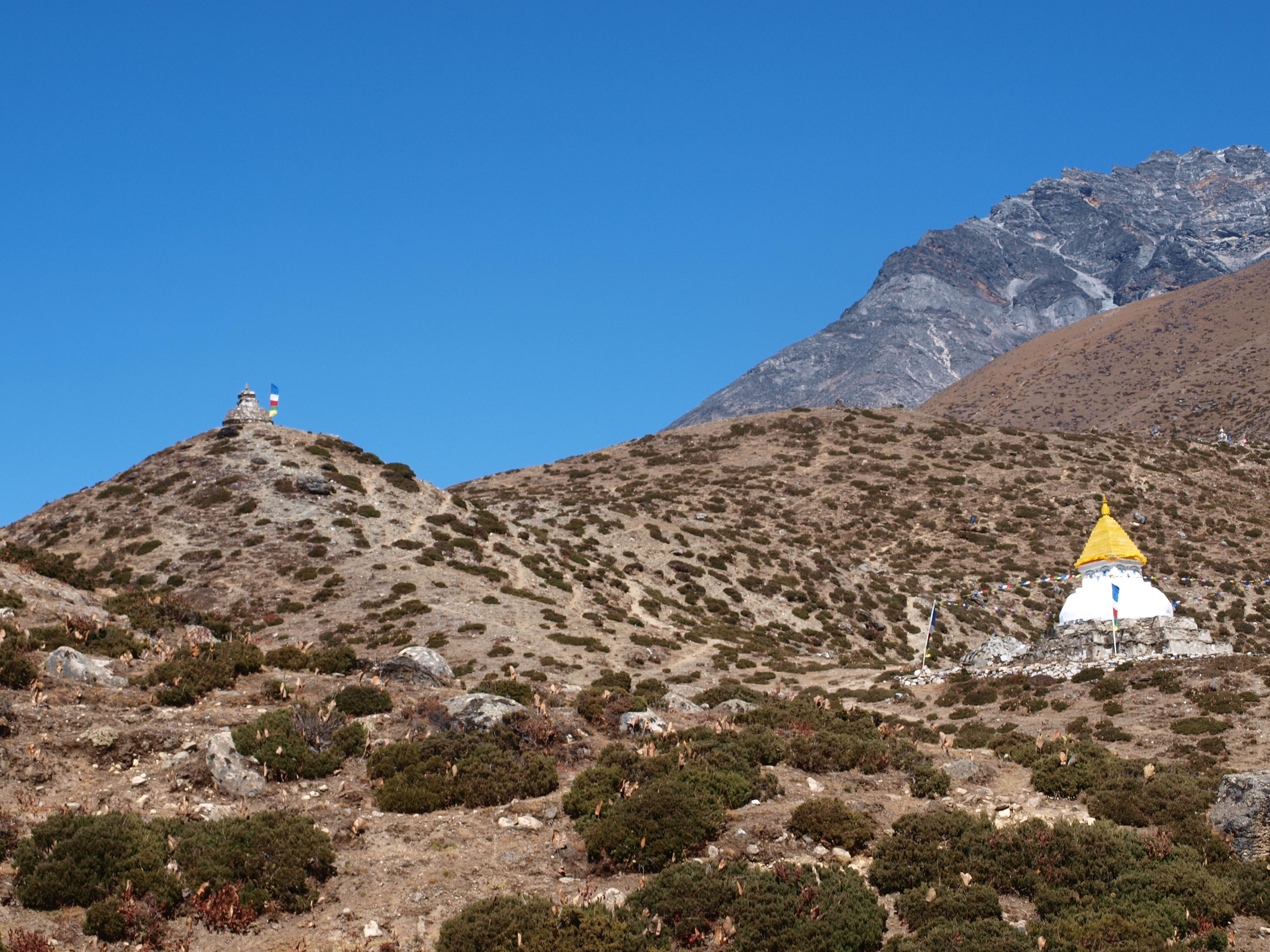 Dingboche Stupa